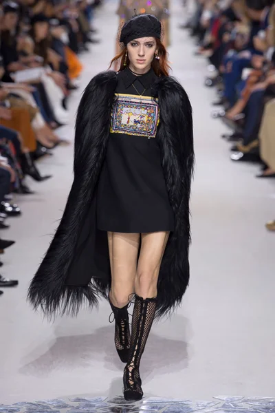 Look 46